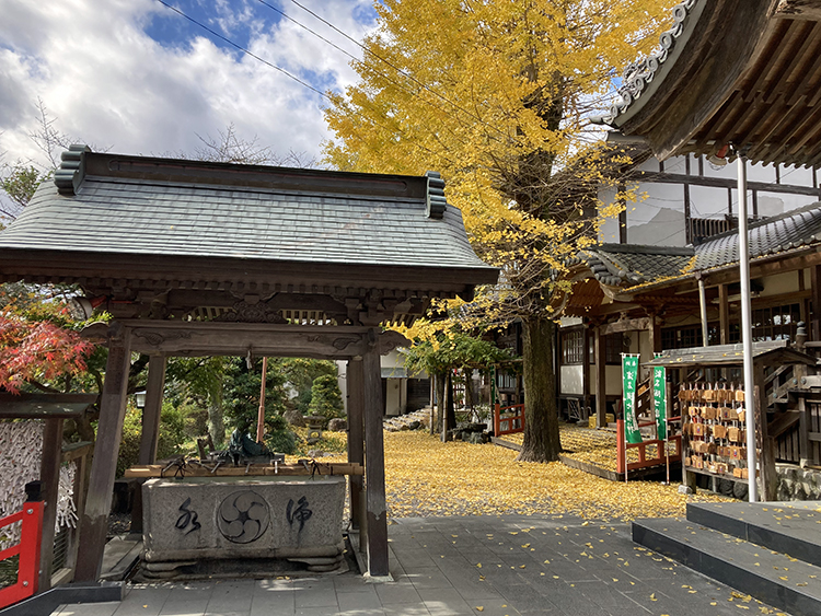 子宝・安産祈願
岩水寺